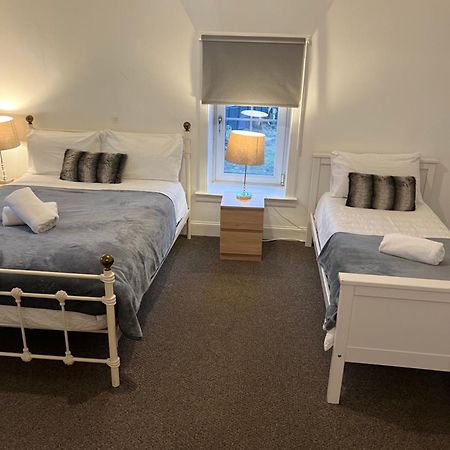 4 Bed Bungalow Near Airport Edinburg Exteriör bild