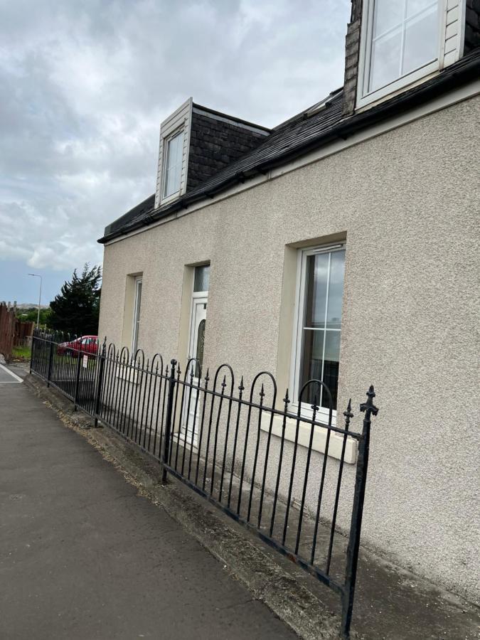 4 Bed Bungalow Near Airport Edinburg Exteriör bild
